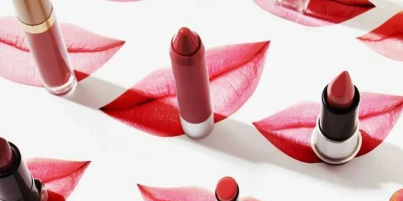 Son môi tiềm ẩn